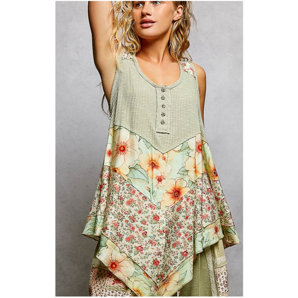POL Sage Green Floral Print Sleeveless Ribbed Tunic Tank Top - Picture 2 of 5